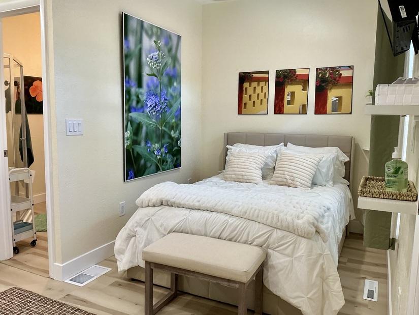 Elegant Furnished Studio Home in Niwot