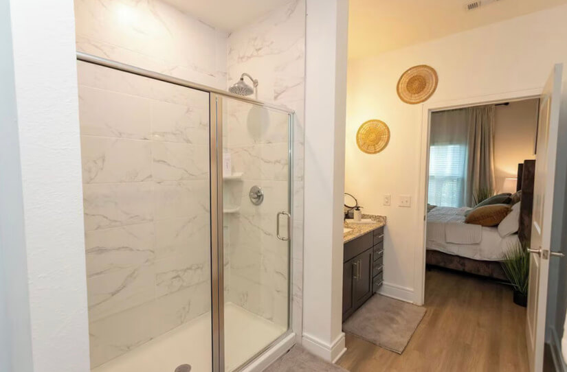 Furnished Apt with pool in Charlotte NC