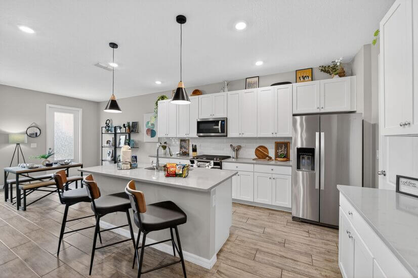 MARVELOUS 4BD 3 and Half Bath Townhouse