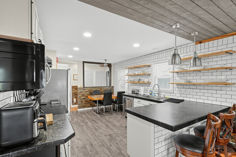 Albany Executive Level Furnished Housing