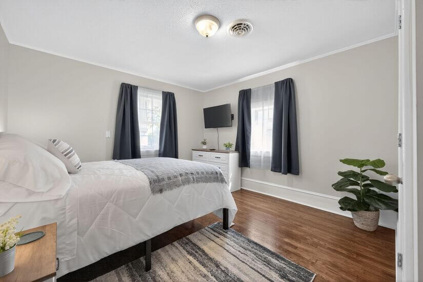 Bristol Furnished Single Story w Office