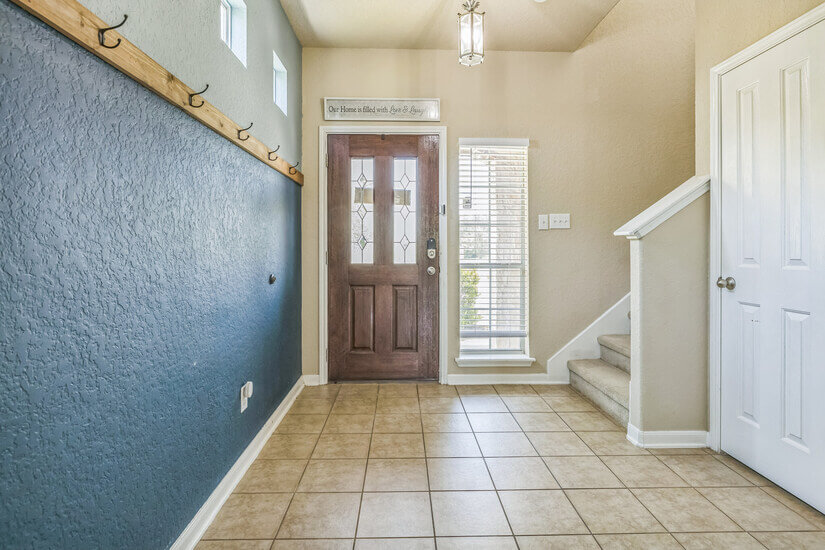 Culdesac Corner House