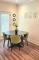 New Townhome Close to Uptown