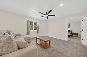 408 Meadowbrook Dr