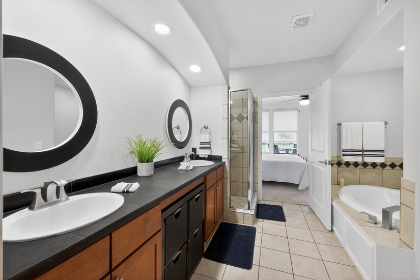 Furnished Lakeside Condo