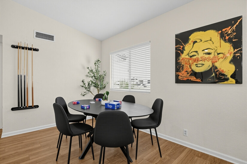 Fully furnished home with Pool and Spa 