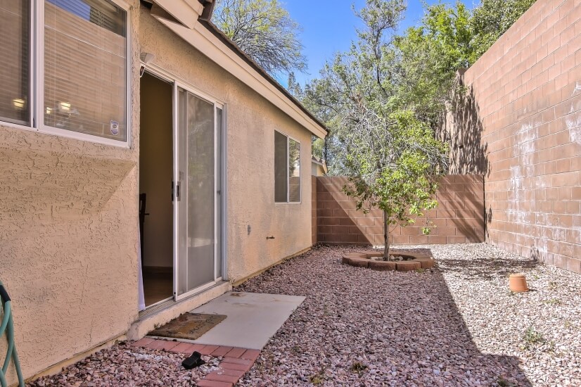 Cozy 3 Bedroom, 2 Bath, Fully Furnished