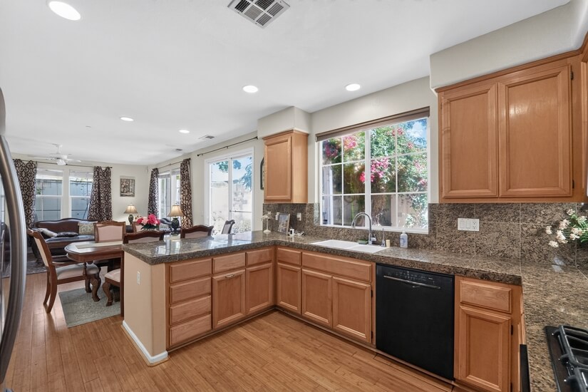 Fully Furnished Home rental Union City