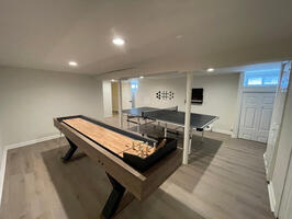 Spacious 5BR Near LIRR  Parks