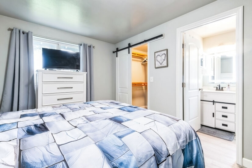 Furnished 3 Bedroom Duplex in Marysville