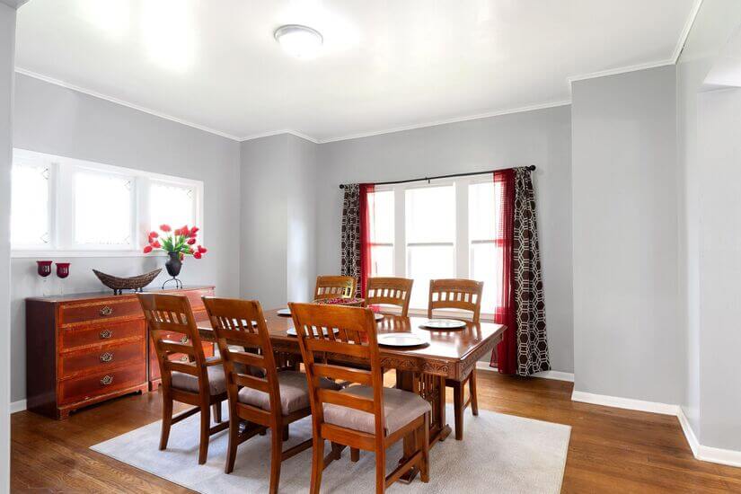 Midtown Beauty, Blackstone Neighborhood