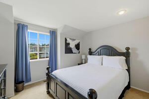 Queen 2nd bedroom