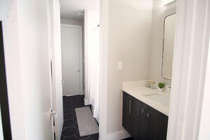 Full bath for furnished extended stays