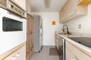 Kitchen full view