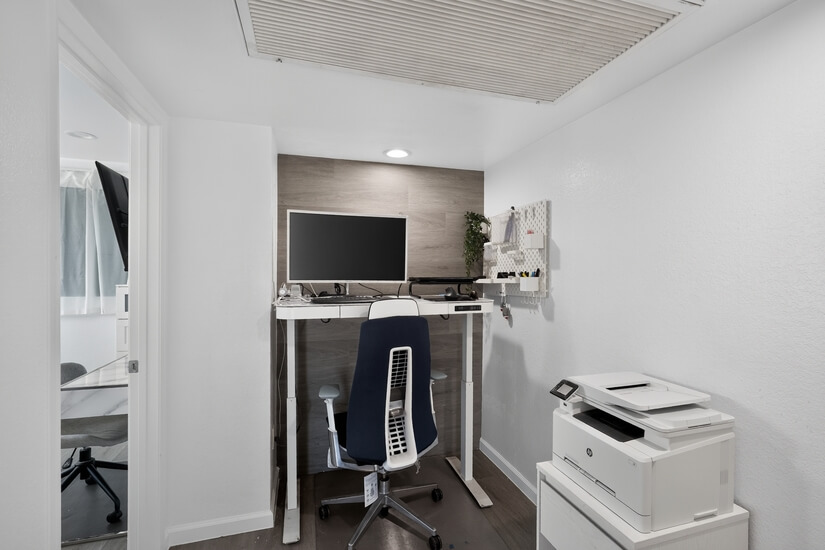 Furnished 2 Bedroom Corporate Rental
