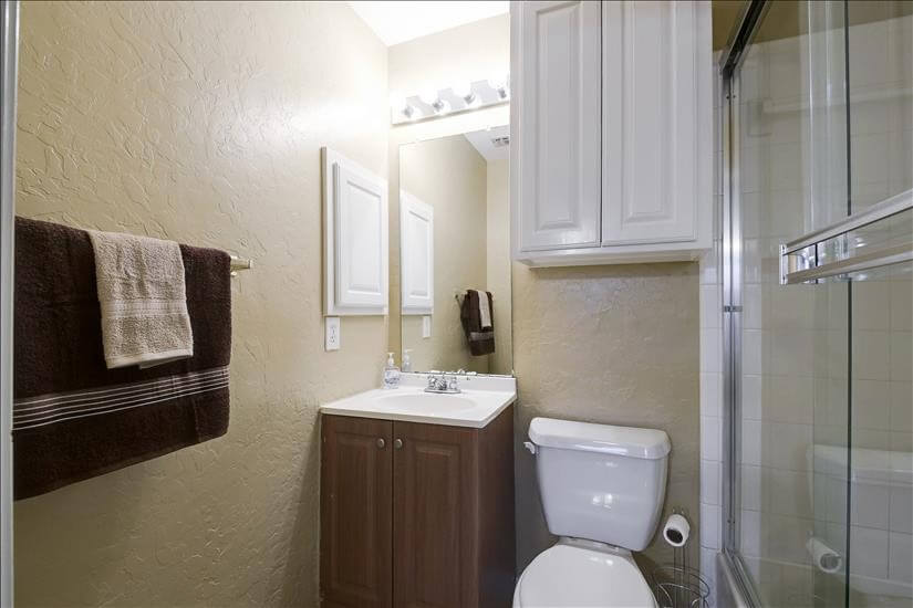 Second Bedroom En-Suite Bathroom