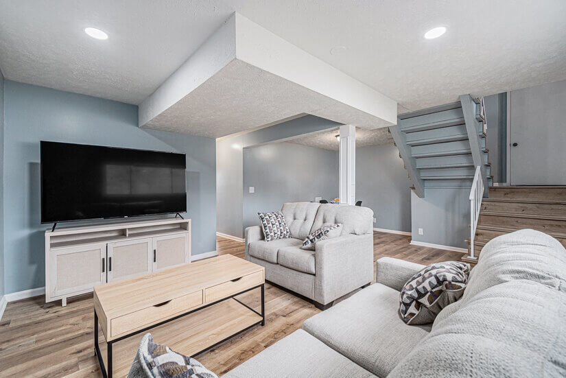 Modern 4BR in Prime Location