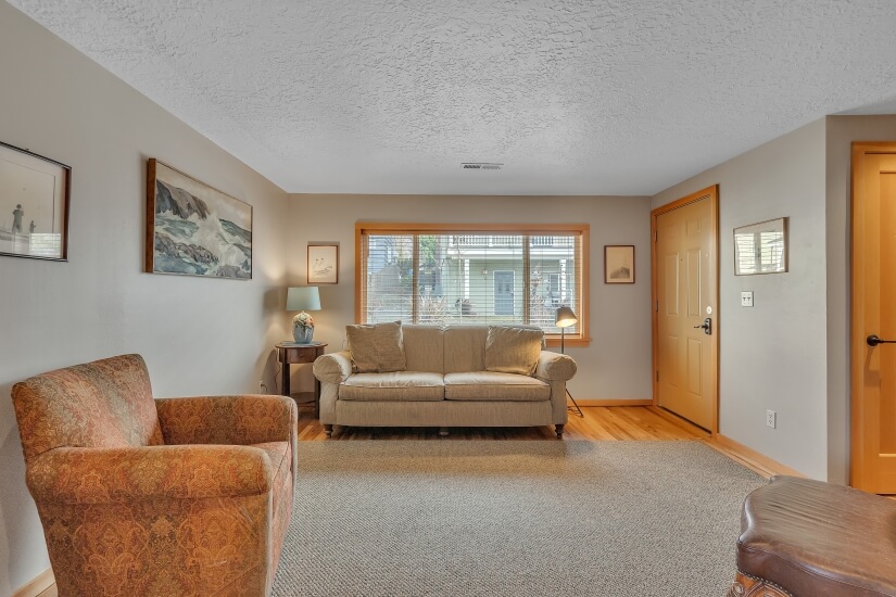 Short Term Luxury Apartment with Terrace in Portland, OR