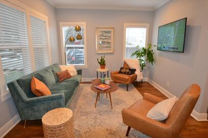 Living room - Fully Furnished corporate renta