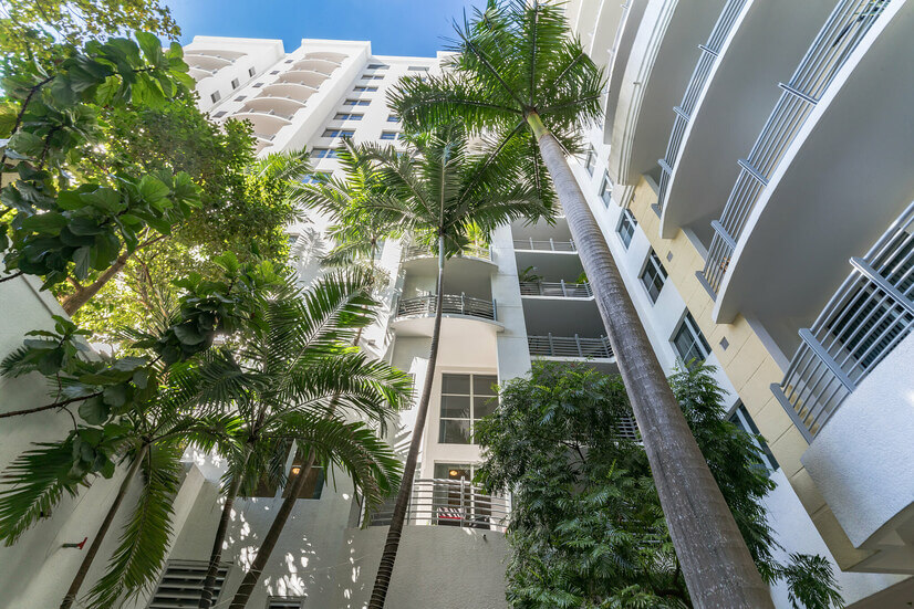 Corporate Housing & Furnished Apartment For Rent in Florida, Corporate Housing by Owner