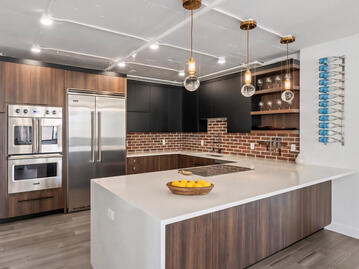 Stainless appliances with double oven