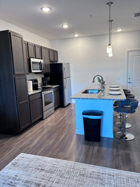 Furnished 1BR for Business Stays