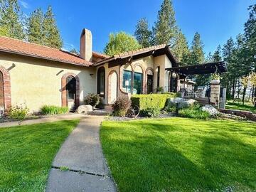 Private Furnished Retreat on 5 Acres