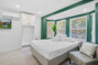 Capital Hotel Luxurious Queen Suite