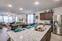 4 Bdrm 3 Bath  Quick Walk To Everything